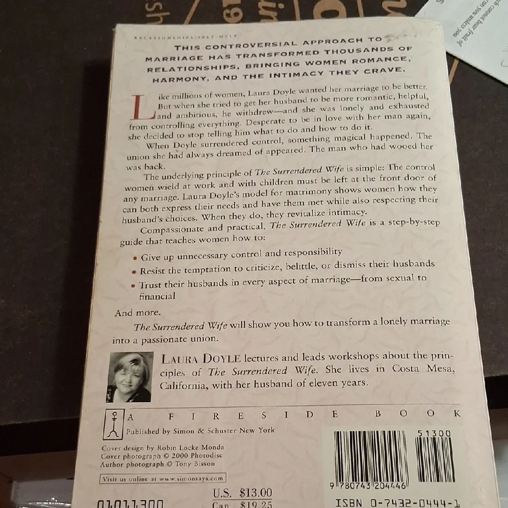 Laura Doyle The Surrendered Wife - White Cover with Red Rose